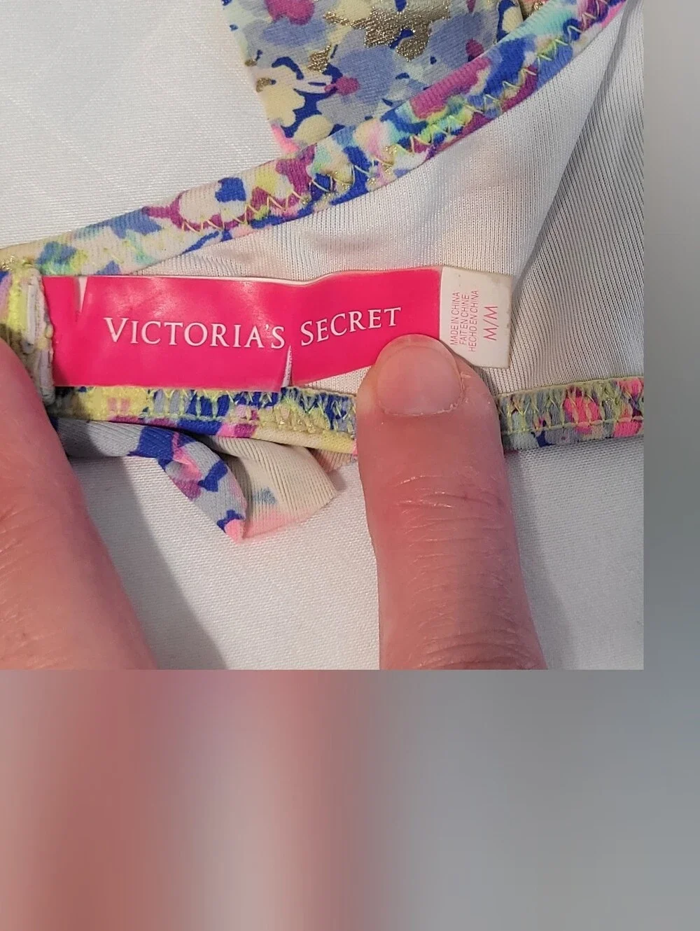 Victoria’s Secret Swim, The Flirt Bikini Top , Size Medium - Picture 4 of 6